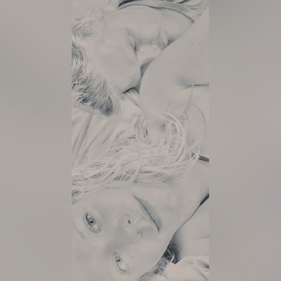 Meet your Posher, Aspen - Picture 3 of 3